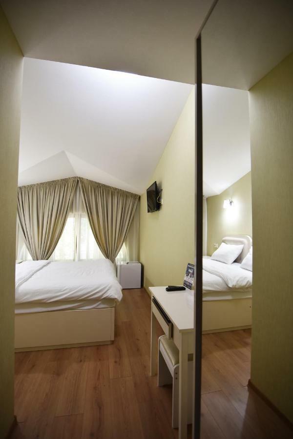 Sama Grand Hotel 트빌리시 외부 사진