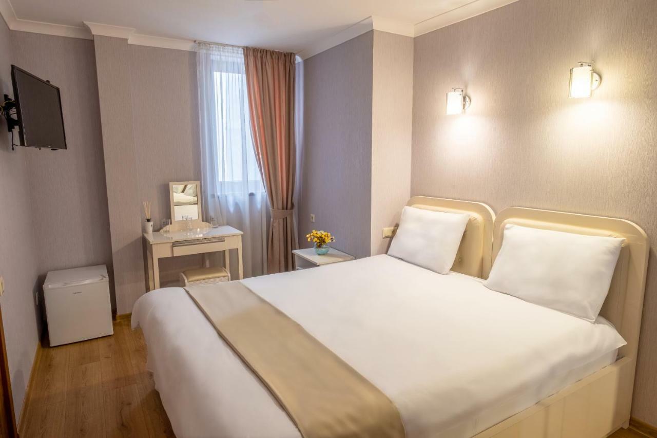 Sama Grand Hotel 트빌리시 외부 사진